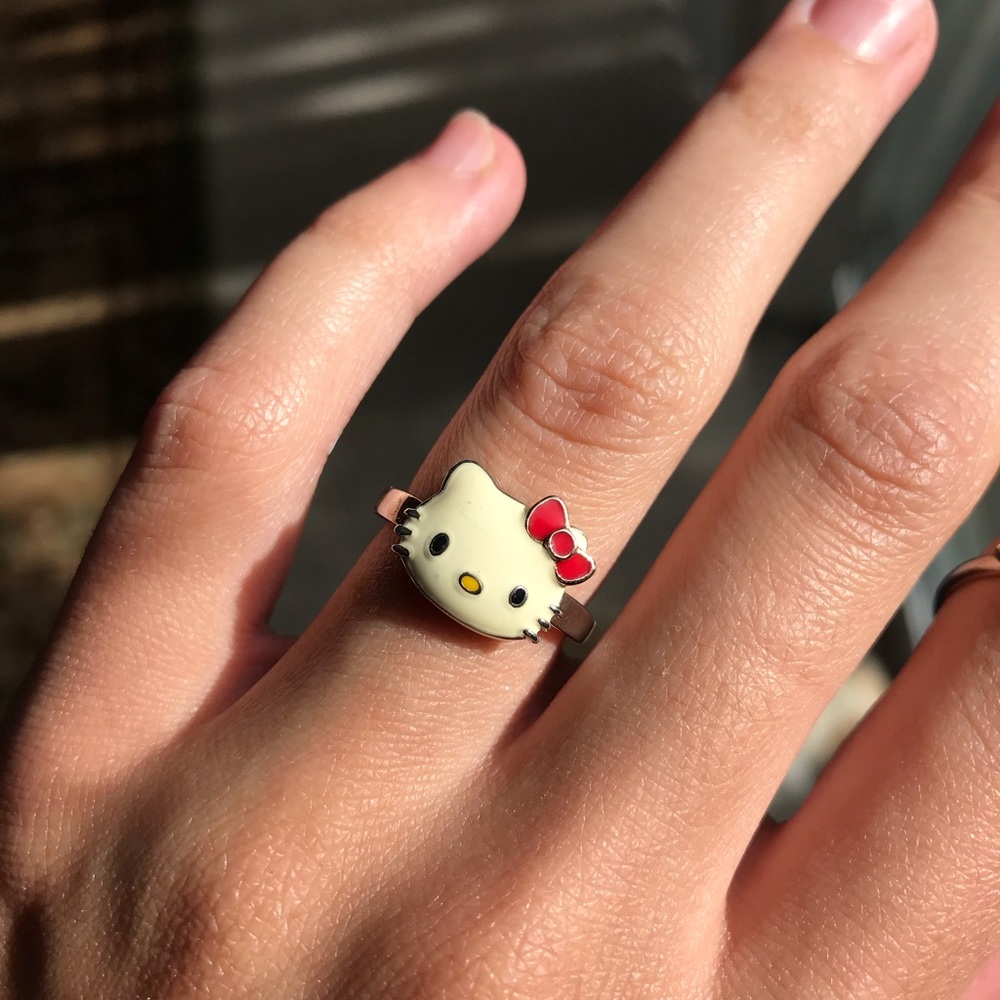 Kimora Lee Simmons “Hello Kitty” Ring